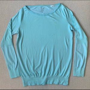 SOLD ◻️ 2/$20 Nike Dri-fit Boatneck Long Sleeve Medium Aqua Blue